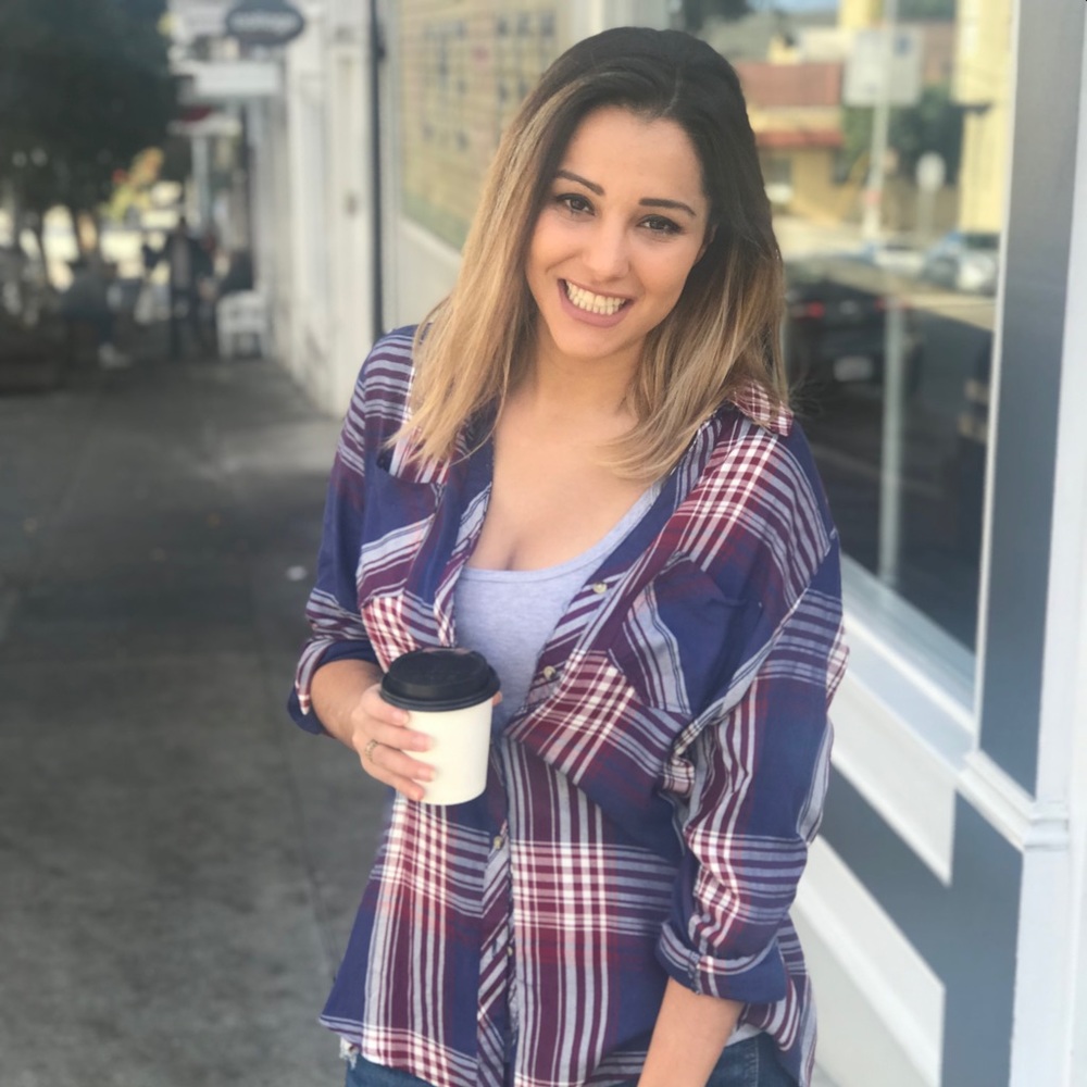 Meet your Posher, Laya